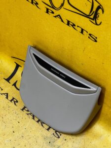 ZAŚLEPKA SZYBY CZOŁOWEJ LUSTERKA OSŁONA CZUJNIKA RADARU SKODA SCALA