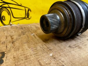 PÓŁOŚ PRZÓD PRZEDNIA PRAWY LEWY AUDI A4 B9 2.0 TDI AUTOMAT