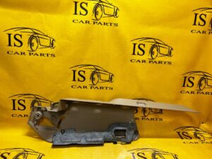 BOCZEK BAGAŻNIKA PRAWY RANGE ROVER VOGUE L405