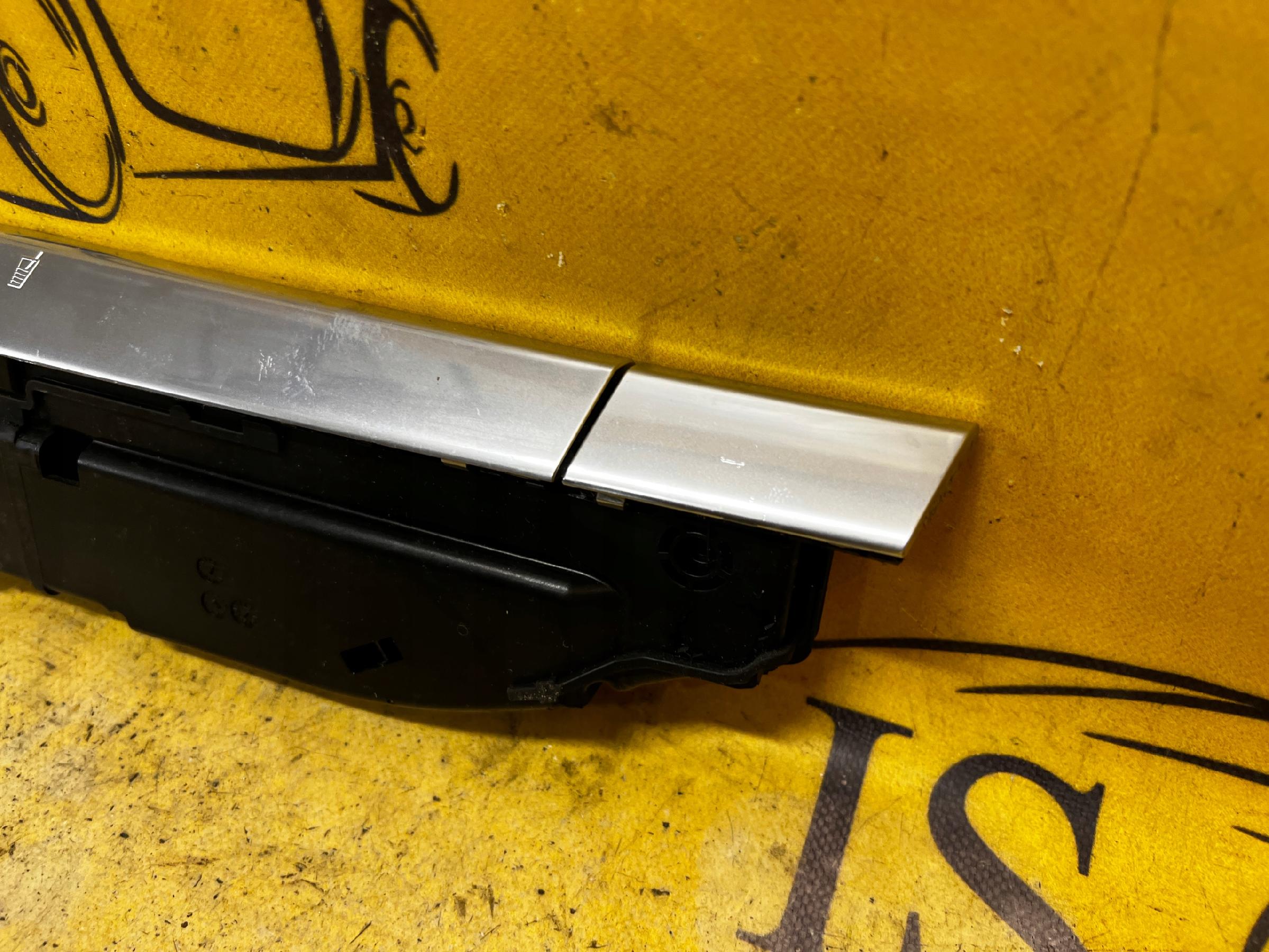UCHWYT NA KUBEK KUBKI DEKOR DESKI CUPHOLDER PORSCHE PANAMERA 970 I LIFT