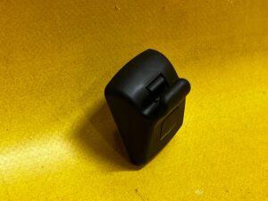 OSŁONA PLASTIK ZAŚLEPKA AIRBAG LR DISCOVERY V L550