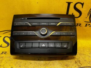 PANEL STEROWANIA RADIO CD GRZANIE FOTELI PARKTRONIC DREWNO INFINITI Q30