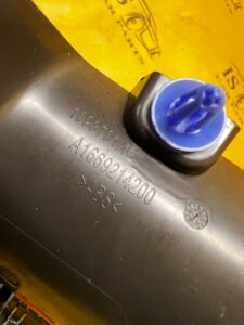 OSŁONA ZAŚLEPKA PROWADNICY FOTELA KANAPY TYŁ PRAWY MERCEDES GL X166