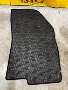 KOMPLET DYWANIKI WYCIERACZKI GUMOWE ORYGINALNE DACIA SANDERO III