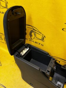 TUNEL ŚRODKOWY PODŁOKIETNIK NISSAN LEAF II