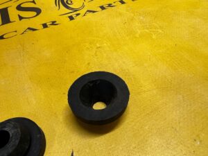 2 X MOCOWANIE GUMA FILTRA POWIETRZA FORD BRONCO 21-