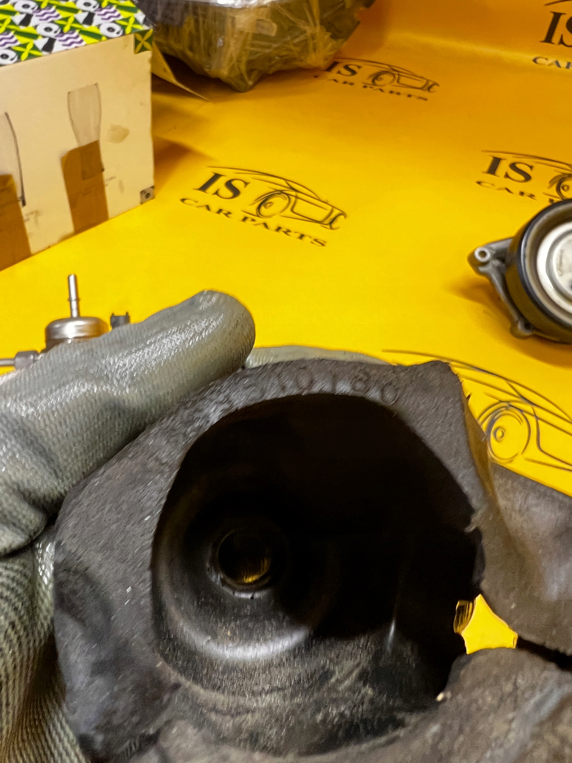 POMPA WTRYSKOWA PALIWA CITROEN PEUGEOT 1.6 THP