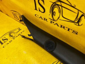 POSZYCIE OSŁONA OBUDOWA SŁUPKA PRZÓD A PRAWY FORD MUSTANG VI