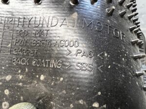 DYWANIK WYCIERACZKA WELUROWY ORYGINALNY TYŁ 3 RZĄD HYUNDAI SANTA FE III