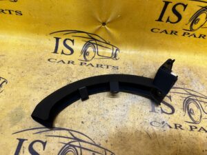 OBUDOWA ZAWIASU BAGAŻNIKA LEWA BMW 5 G30