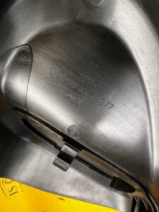 OSŁONA ZAŚLEPKA PROWADNICY FOTELA TYŁ PRAWY JEEP GRAND CHEROKEE WK2