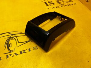 DEKOR DESKI RAMKA KRATKI NAWIEWU PRZÓD PRAWY LAND ROVER DISCOVERY 5 V L462