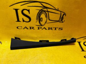 PRAWA OSŁONA LISTWA ZAŚLEPKA SŁUPKA AUDI A8 D5