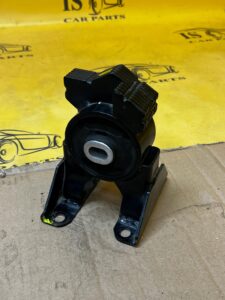 ŁAPA MOCOWANIE WSPORNIK PODUSZKA SILNIKA NISSAN E-NV200