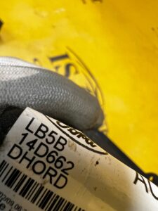 SCHOWEK ZAPALNICZKA RAMKA DEKOR TUNELU ŚRODKOWEGO FORD EXPLORER MK6