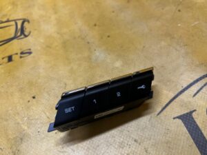 PRZEŁĄCZNIK PANEL FOTELA PAMIĘĆ PRZÓD LEWY PORSCHE PANAMERA 970 I LIFT