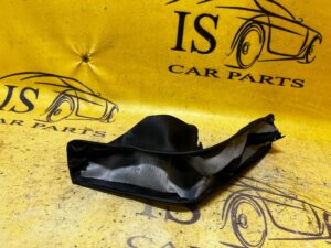 MIESZEK OSŁONA HAMULCA RĘCZNEGO TOYOTA HILUX VIII 8