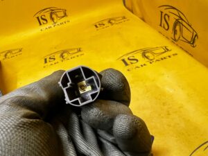 GNIAZDO ZAPALNICZKI PORT ŁADOWARKA FORD BRONCO 21-