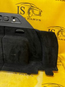 BOCZEK BAGAŻNIKA PRAWY MERCEDES E-KLASA W213