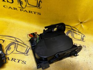 SCHOWEK PÓŁKA TUNELU UCHWYT NA NAPOJE CUPHOLDER RANGE ROVER EVOQUE L538
