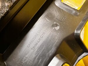 POSZYCIE OSŁONA SŁUPKA TYŁ C LEWE LEWA DACIA SANDERO III 2021R