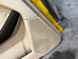 TAPICERKA BOCZEK DRZWI TYŁ LEWY MERCEDES GLS X166