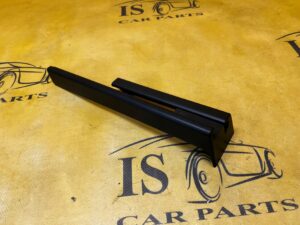 OSŁONA PROWADNICY SZYNY FOTELA PRZÓD LEWY PORSCHE PANAMERA 970 I LIFT