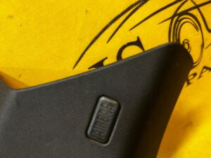 OSŁONA SŁUPKA C BOCZEK LEWA BMW E92 M3 7117473