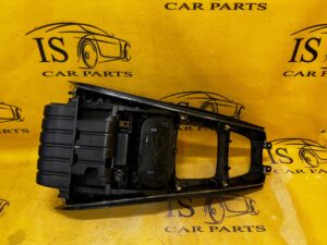 RAMKA PÓŁKA TUNEL ŚRODKOWY MERCEDES A KLASA W177