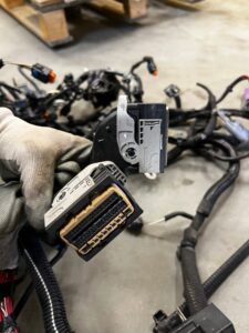 WIĄZKA INSTALACJA OKABLOWANIE SILNIKA RENAULT DACIA 1.5 BLUE DCI K9K U874