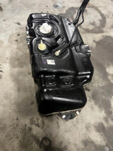 ZBIORNIK BAK PALIWA POMPA PALIWOWA DACIA SANDERO III 2023R