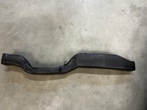 KANAŁ POWIETRZA TYŁ TUNELU ŚRODKOWEGO VW T-ROC