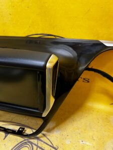 NAWIGACJA EKRAN WYŚWIETLACZ DEKOR RAMKA KONSOLI PEUGEOT 208 A9 LIFT