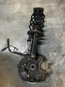 NOGA AMORTYZATOR ZWROTNICA PRZÓD LEWY CITROEN C4 GRAND PICASSO II 1.6 THP