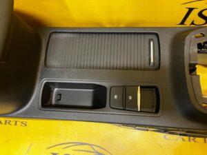 PODŁOKIETNIK TUNEL ŚRODKOWY FORD KUGA MK3 RHD UK