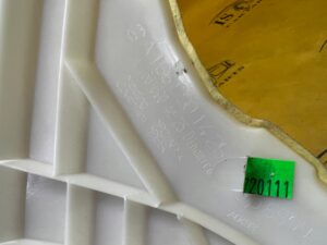 POSZYCIE OSŁONA OBUDOWA SŁUPKA PRZÓD A PRAWY MERCEDES GLS X166