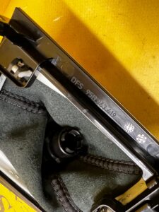 LEWAREK WYBIERAK ZMIANY BIEGÓW OSŁONA TUNELU ŚRODKOWEGO PORSCHE MACAN 95B