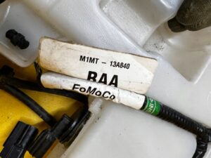 ZBIORNIK POMPKA WLEW SPRYSKIWACZY FORD EXPLORER MK6