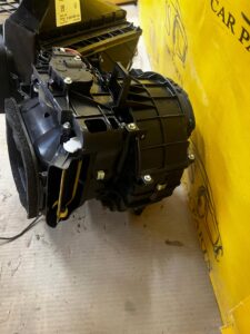 KOMPLETNA NAGRZEWNICA DMUCHAWA VW TOUAREG 7P EUROP