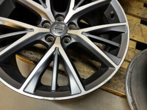 4 X FELGA ALUMINIOWA 8.5 J x 19″ 5×108 ET 47 VOLVO S90 II V90 II