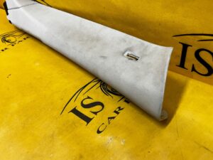 POSZYCIE OSŁONA SŁUPKA PRZÓD A PRAWY PRAWA LAND ROVER DISCOVERY 5 V L462 EU