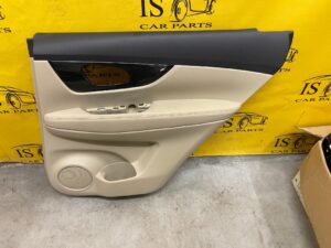 BOCZEK TAPICERKA DRZWI PRAWY TYŁ BEŻOWA NISSAN X-TRAIL T32