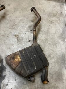 KPL WYDECH TŁUMIK KOŃCOWY TYŁ TYLNY R-DYNAMIC RANGE ROVER VELAR L560 2.0D