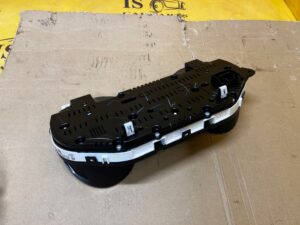 ZEGARY LICZNIK PRĘDKOŚCIOMIERZ FORD MUSTANG VI