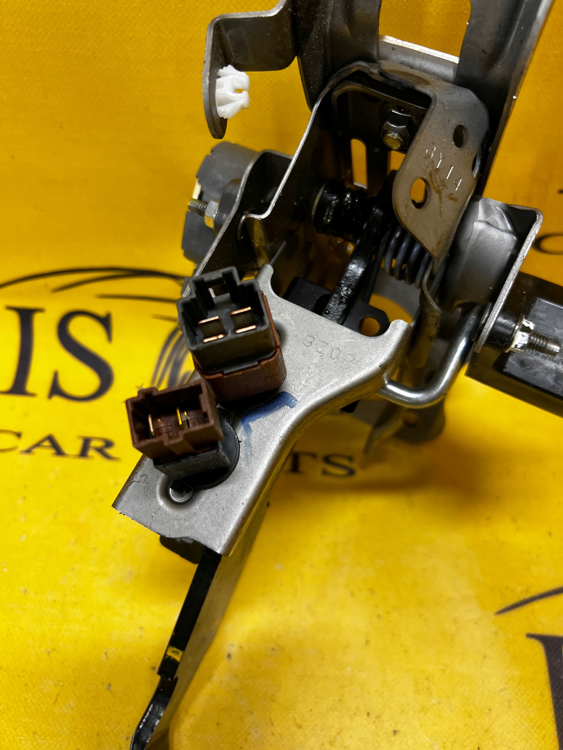 PEDAŁ HAMULCA NOŻNEGO INFINITI Q70 M35H 3.5H