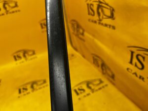 LISTWA SZYBY CZOŁOWEJ PRZÓD LEWY MERCEDES GL X166