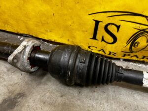 PÓŁOŚ PRZÓD PRZEDNIA PRAWY PRAWA INFINITI Q30 MERCEDES A W176 1.5 DIESEL