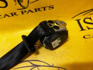 TYLNY ŚRODKOWY PAS BEZPIECZEŃSTWA TYŁ AUDI A8 D5