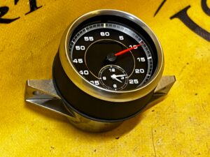 ZEGAR STOPER KONSOLI PORSCHE 911 991 GTS LIFT 3.0