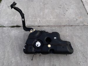 ZBIORNIK PALIWA BAK POMPA DACIA DUSTER II 2 LIFT FWD 2WD 1.0 TCE